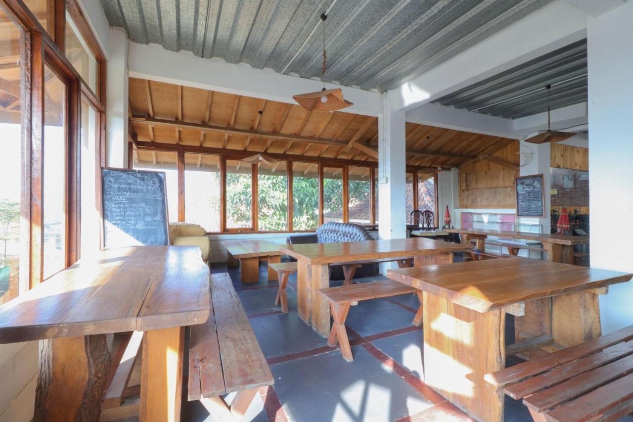 Lembur Incu Syariah Villa & Resto Lembang Exterior foto