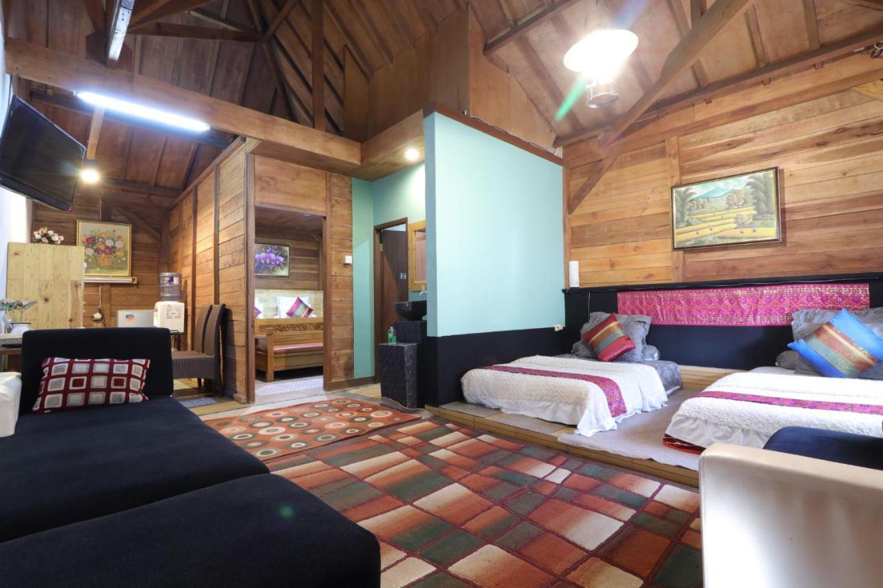 Lembur Incu Syariah Villa & Resto Lembang Exterior foto